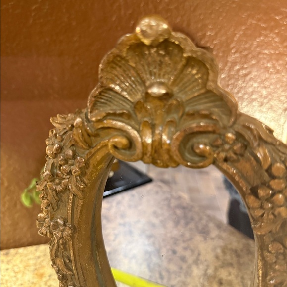 Vintage Gold Baroque Resin Floral Pattern Standing Table Mirror 14 Inches Tall - Picture 9 of 11